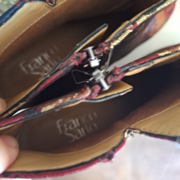 🥰NEW Franco Sarto Olympia tapestry textured floral block heel boot 7.5 - Picture 10 of 15